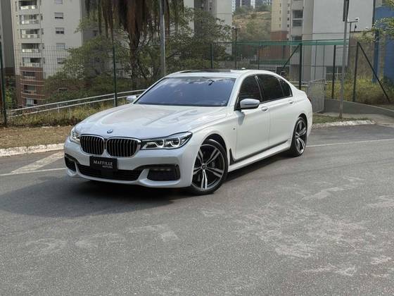 BMW 750Li 4.4 M SPORT V8 32V GASOLINA 4P AUTOMÁTICO BMW 750Li 4.4 M SPORT V8 32V GASOLINA 4P AUTOMÁTICO